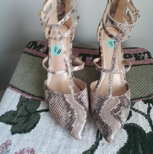 Adrienne Vittadini Heels NEW